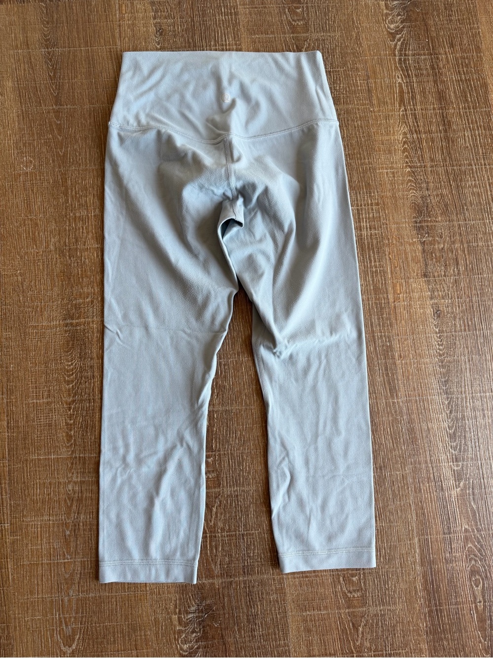 Align capris - Picture 3 of 4